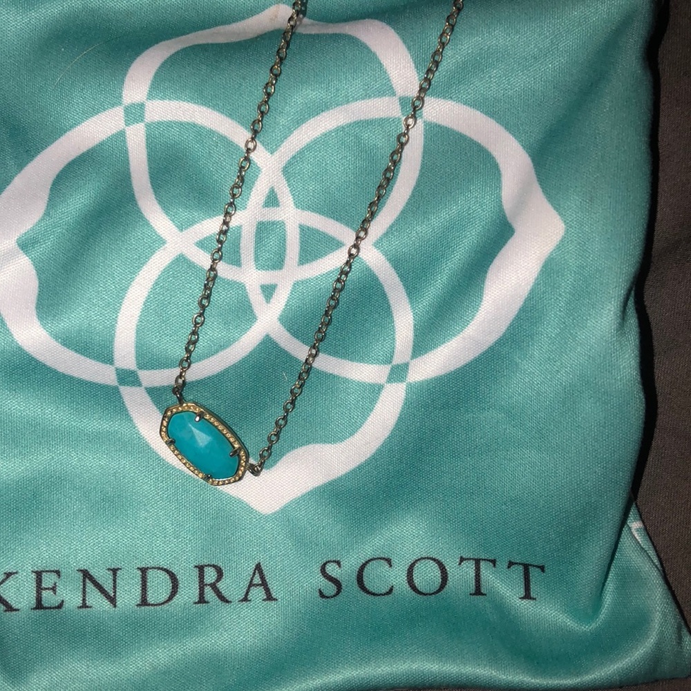 Kendra scott necklace